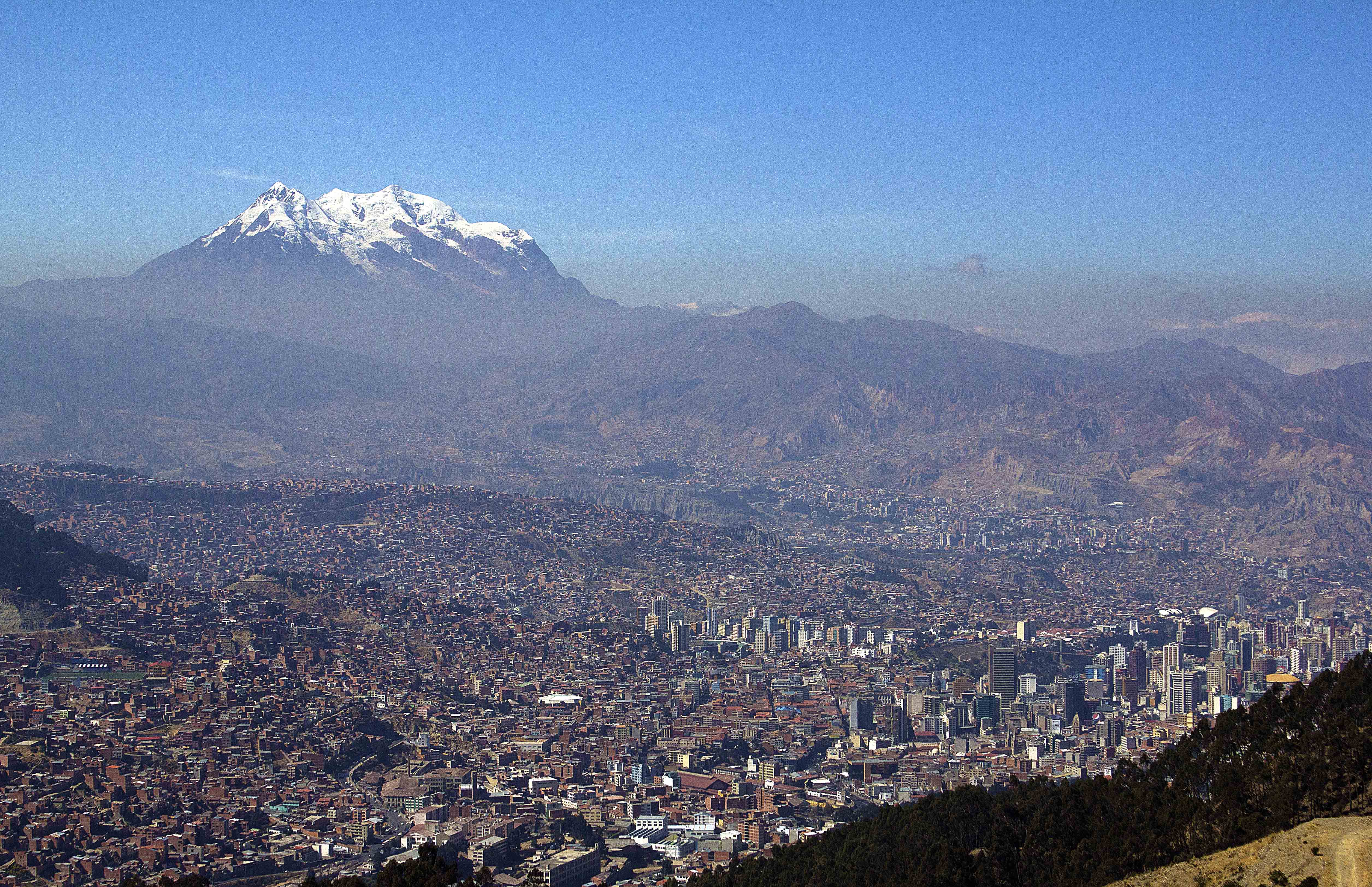 La Paz (Illimani ao fundo)